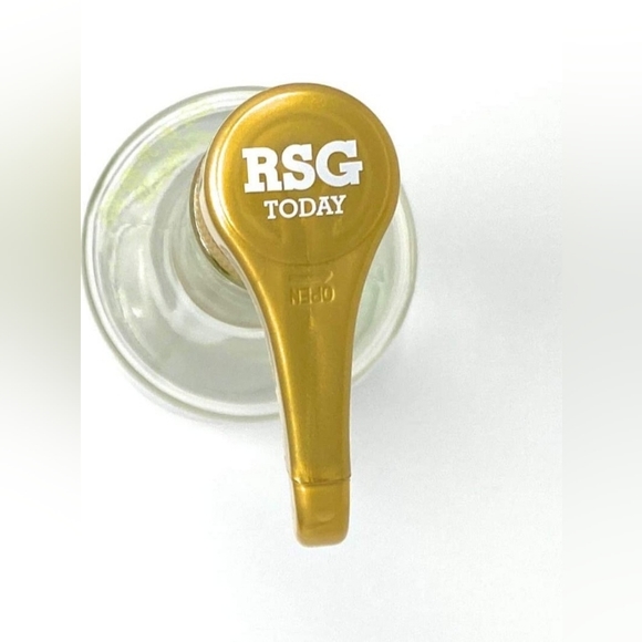 New in package gold syrup pumps 8 pk - Picture 2 of 7